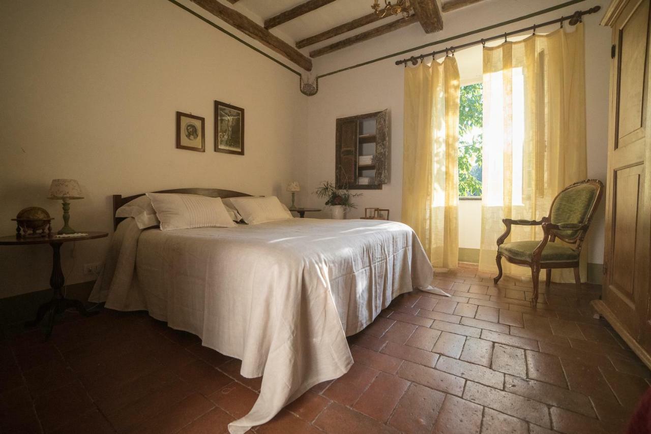 Casale Amati Country House Ortonovo Exterior photo